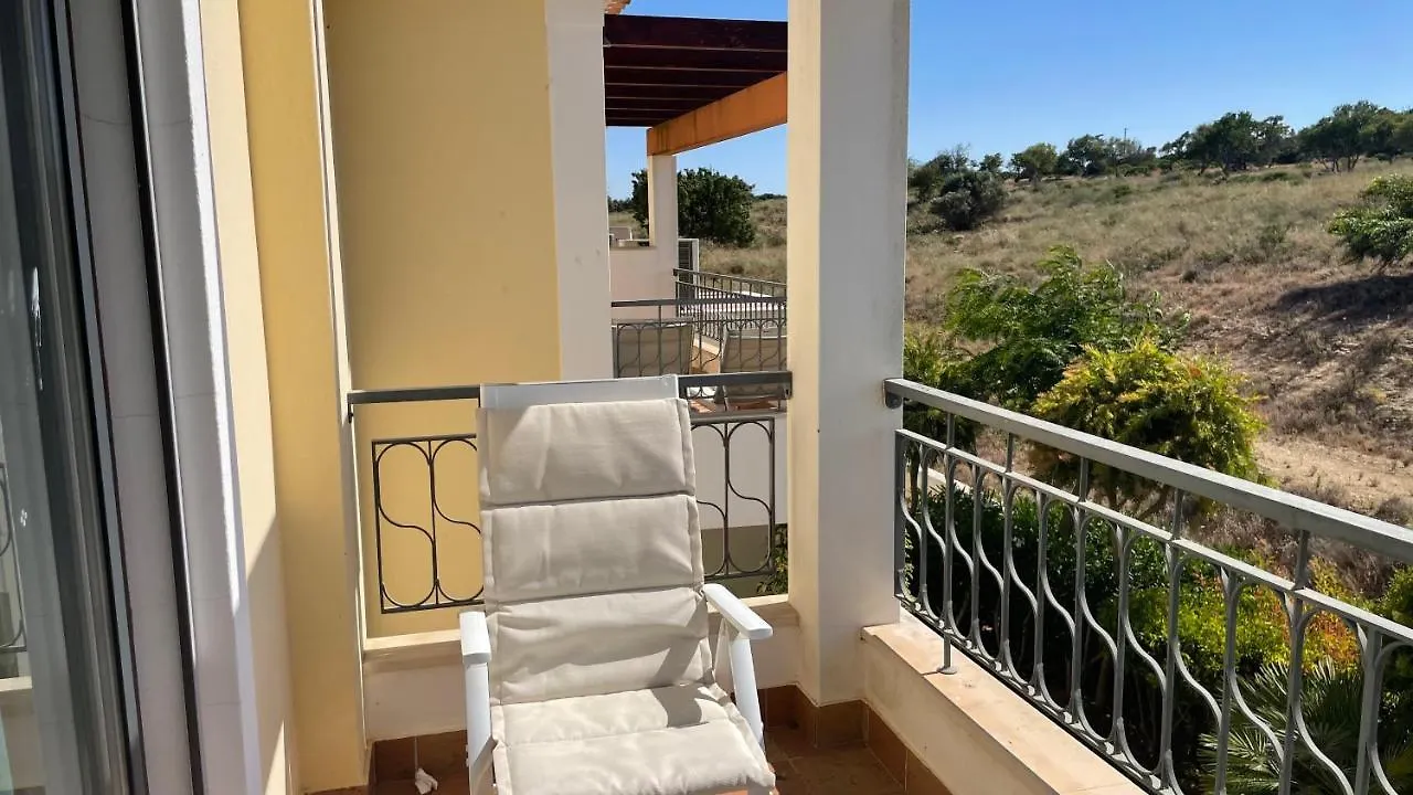 Amazing 2 Bedroom Apartment Near Beach With Pool Lagos